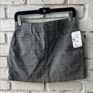 Women’s Gray Plaid Mini Skirt twill structured skirt